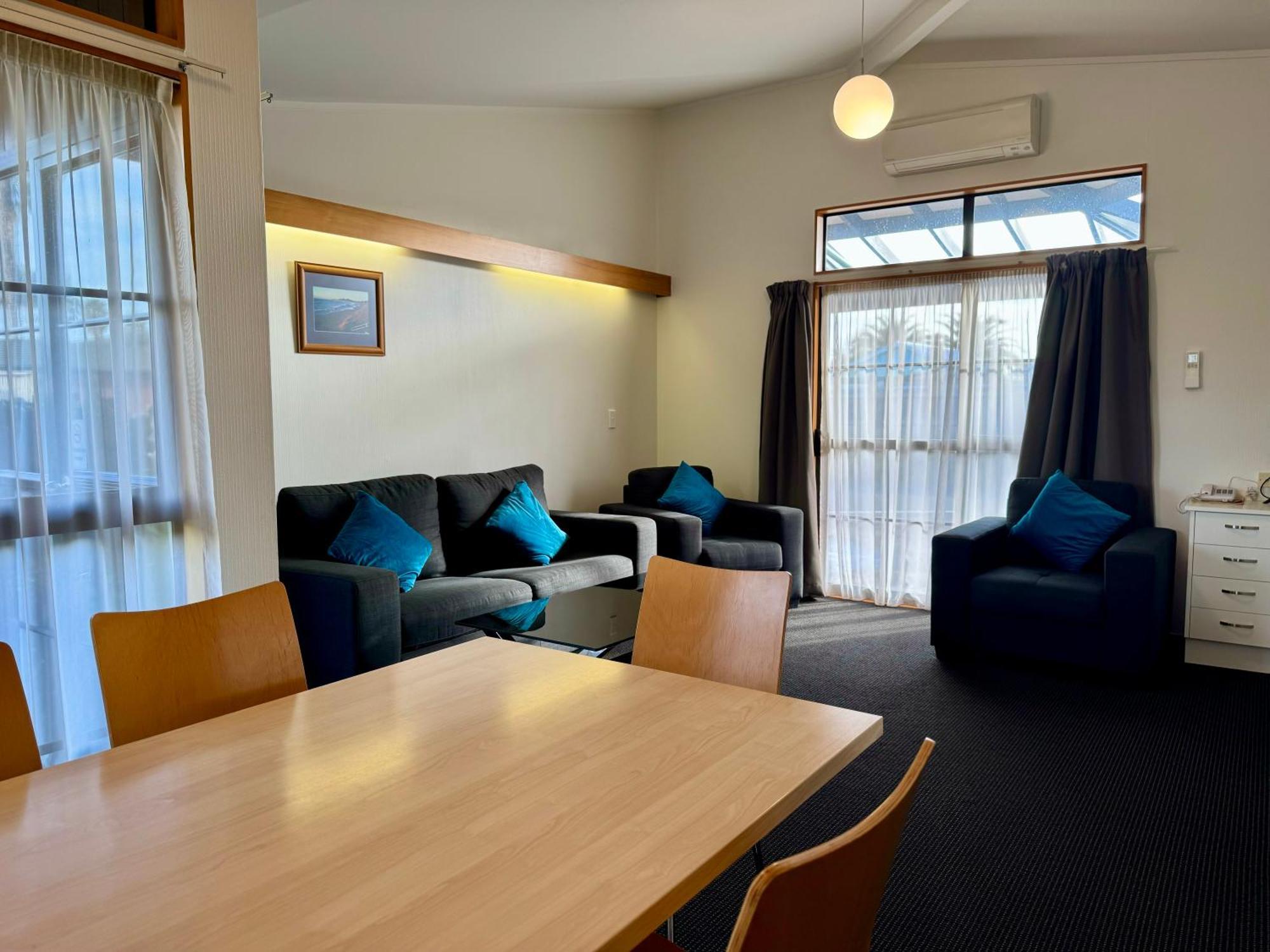Teal Motor Lodge Гисборн Экстерьер фото